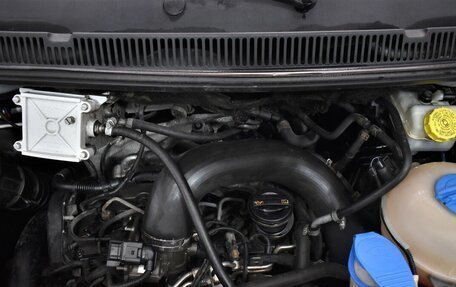 Volkswagen Caravelle T5, 2010 год, 1 860 000 рублей, 15 фотография