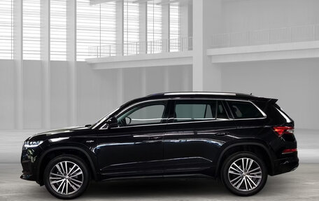 Skoda Kodiaq I, 2022 год, 3 950 000 рублей, 2 фотография