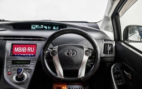 Toyota Prius, 2014 год, 1 200 000 рублей, 9 фотография