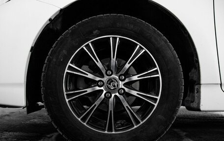 Toyota Prius, 2014 год, 1 200 000 рублей, 22 фотография