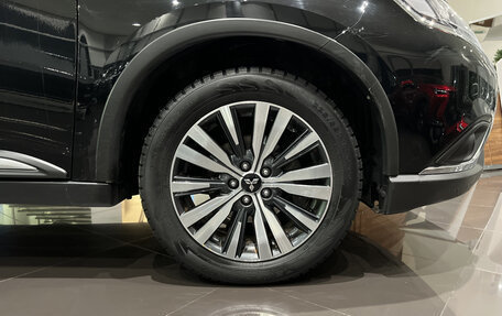 Mitsubishi Outlander III рестайлинг 3, 2021 год, 2 652 000 рублей, 22 фотография