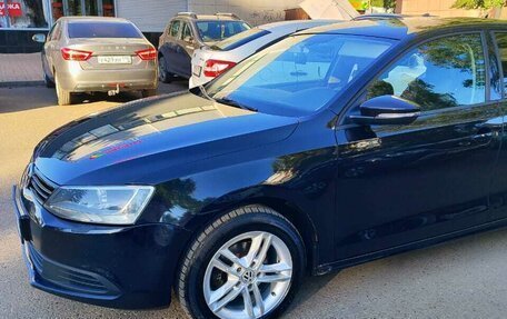 Volkswagen Jetta VI, 2012 год, 1 100 000 рублей, 2 фотография