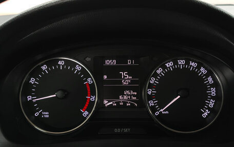 Skoda Rapid I, 2016 год, 949 000 рублей, 14 фотография