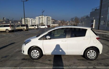 Toyota Vitz, 2013 год, 765 000 рублей, 3 фотография