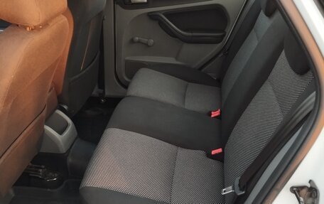 Ford Focus II рестайлинг, 2010 год, 580 000 рублей, 24 фотография