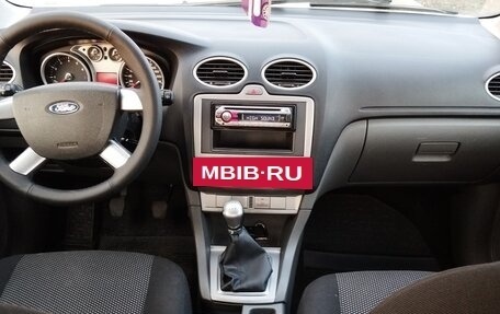 Ford Focus II рестайлинг, 2010 год, 580 000 рублей, 16 фотография