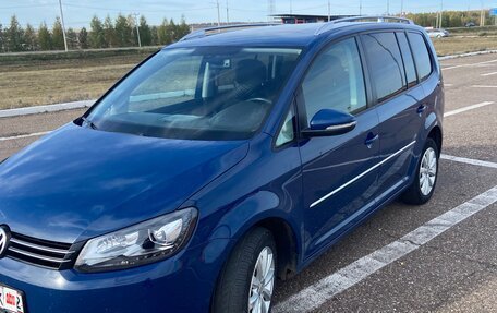 Volkswagen Touran III, 2012 год, 1 050 000 рублей, 3 фотография