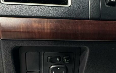 Toyota Land Cruiser Prado 150 рестайлинг 2, 2015 год, 3 650 000 рублей, 5 фотография