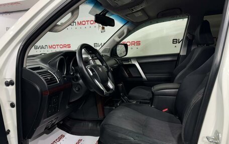 Toyota Land Cruiser Prado 150 рестайлинг 2, 2015 год, 3 650 000 рублей, 10 фотография