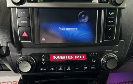 Toyota Land Cruiser Prado 150 рестайлинг 2, 2015 год, 3 650 000 рублей, 6 фотография