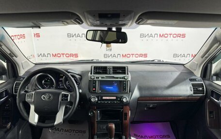 Toyota Land Cruiser Prado 150 рестайлинг 2, 2015 год, 3 650 000 рублей, 13 фотография