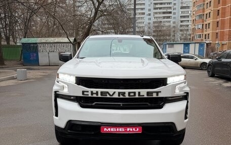 Chevrolet Silverado, 2019 год, 4 500 000 рублей, 1 фотография