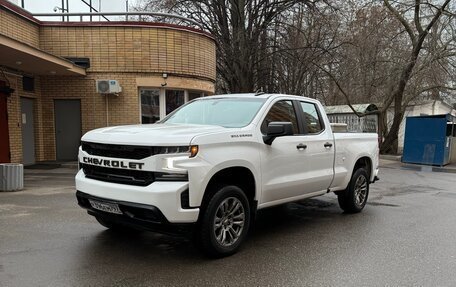 Chevrolet Silverado, 2019 год, 4 500 000 рублей, 3 фотография