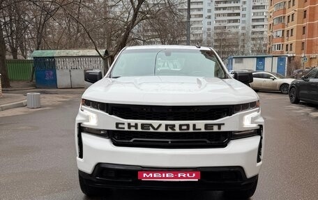 Chevrolet Silverado, 2019 год, 4 500 000 рублей, 2 фотография