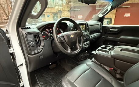 Chevrolet Silverado, 2019 год, 4 500 000 рублей, 12 фотография