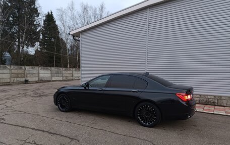 BMW 7 серия, 2014 год, 1 550 000 рублей, 3 фотография