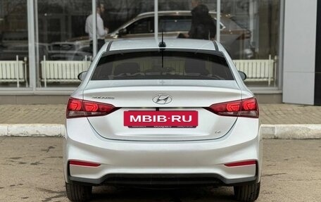 Hyundai Solaris II рестайлинг, 2017 год, 1 050 000 рублей, 4 фотография