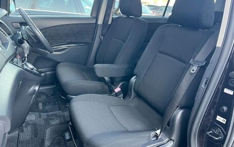 Toyota ISis I, 2011 год, 1 260 000 рублей, 5 фотография