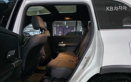 Mercedes-Benz GLB, 2024 год, 3 500 000 рублей, 14 фотография