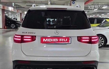 Mercedes-Benz GLB, 2024 год, 3 500 000 рублей, 5 фотография