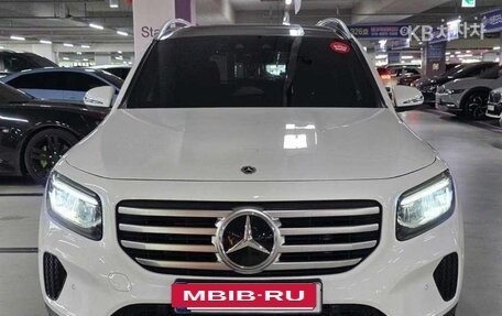 Mercedes-Benz GLB, 2024 год, 3 500 000 рублей, 2 фотография