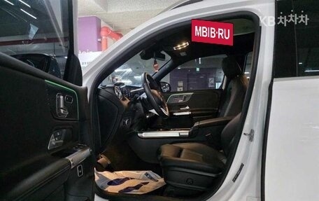 Mercedes-Benz GLB, 2024 год, 3 500 000 рублей, 13 фотография