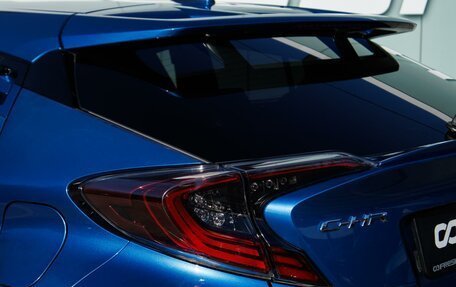 Toyota C-HR I рестайлинг, 2017 год, 2 149 000 рублей, 6 фотография