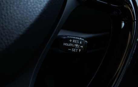 Toyota C-HR I рестайлинг, 2017 год, 2 149 000 рублей, 17 фотография