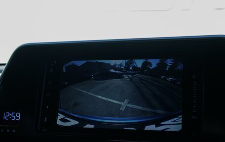 Toyota C-HR I рестайлинг, 2017 год, 2 149 000 рублей, 20 фотография