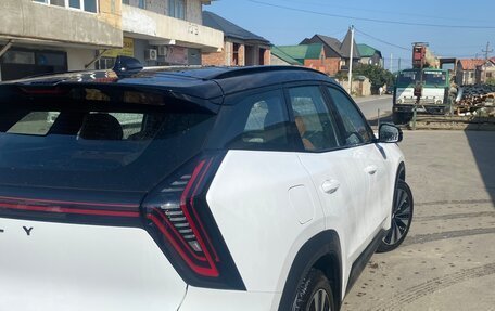 Geely Atlas, 2025 год, 1 950 000 рублей, 3 фотография