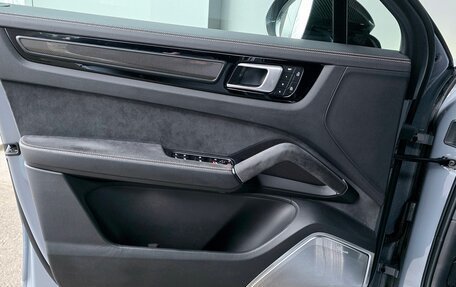 Porsche Cayenne III, 2022 год, 19 990 000 рублей, 7 фотография