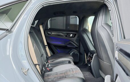 Porsche Cayenne III, 2022 год, 19 990 000 рублей, 25 фотография