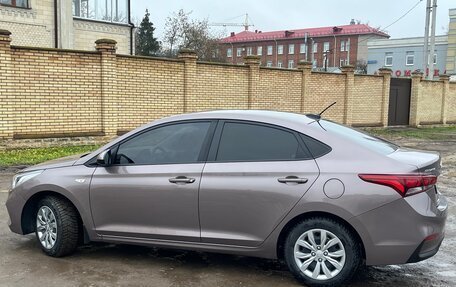 Hyundai Solaris II рестайлинг, 2019 год, 1 370 000 рублей, 3 фотография