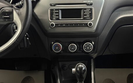 KIA Rio III рестайлинг, 2017 год, 1 030 000 рублей, 10 фотография