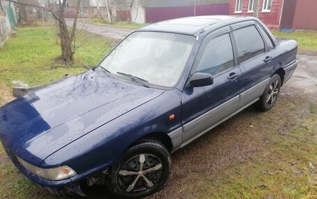 Mitsubishi Galant V, 1989 год, 70 000 рублей, 1 фотография