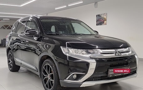 Mitsubishi Outlander III рестайлинг 3, 2018 год, 1 822 000 рублей, 3 фотография