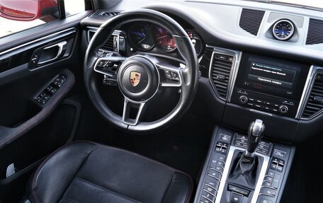 Porsche Macan I рестайлинг, 2016 год, 3 600 000 рублей, 33 фотография