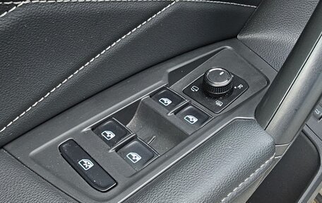 Volkswagen Tiguan II, 2021 год, 2 470 000 рублей, 16 фотография