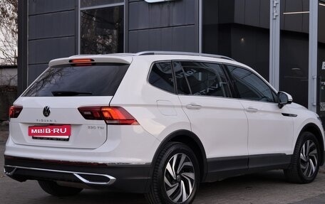 Volkswagen Tiguan II, 2021 год, 2 470 000 рублей, 7 фотография