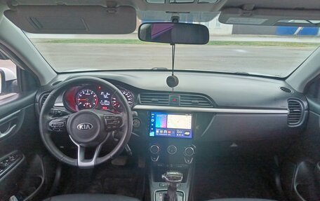 KIA Rio IV, 2018 год, 1 300 000 рублей, 30 фотография