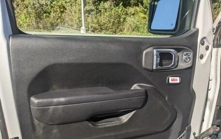 Jeep Wrangler, 2022 год, 5 170 000 рублей, 12 фотография