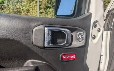 Jeep Wrangler, 2022 год, 5 170 000 рублей, 13 фотография