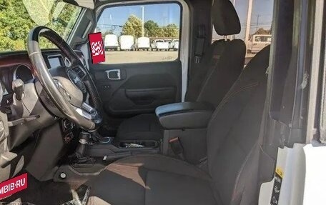 Jeep Wrangler, 2022 год, 5 170 000 рублей, 14 фотография