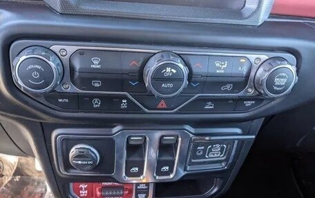 Jeep Wrangler, 2022 год, 5 170 000 рублей, 24 фотография