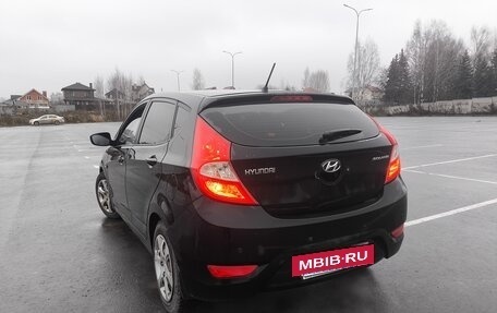 Hyundai Solaris II рестайлинг, 2011 год, 470 000 рублей, 5 фотография