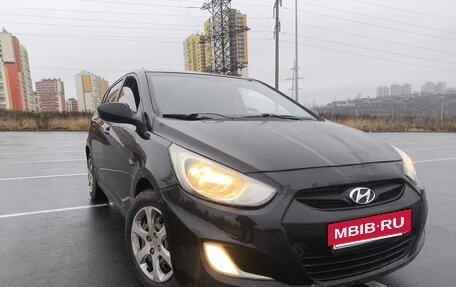 Hyundai Solaris II рестайлинг, 2011 год, 470 000 рублей, 10 фотография