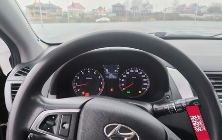 Hyundai Solaris II рестайлинг, 2011 год, 470 000 рублей, 20 фотография