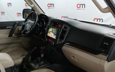 Mitsubishi Pajero IV, 2017 год, 2 999 000 рублей, 11 фотография