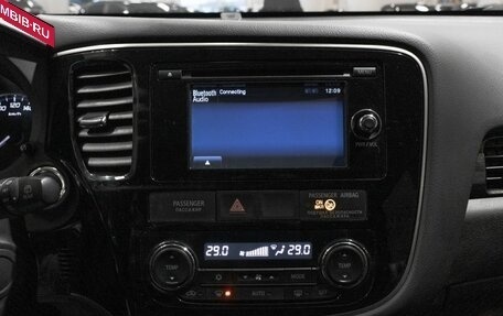 Mitsubishi Outlander III рестайлинг 3, 2015 год, 1 708 700 рублей, 5 фотография