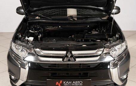 Mitsubishi Outlander III рестайлинг 3, 2015 год, 1 708 700 рублей, 15 фотография